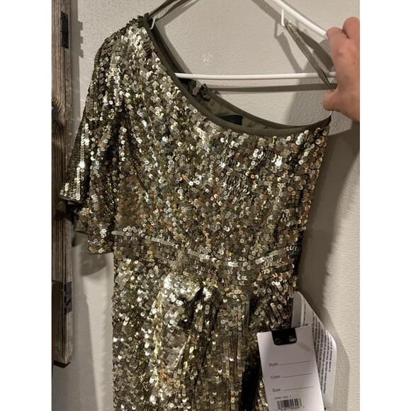 Mac Duggal 93540 Gold Sequined Olive One Shoulder Gown, Size 2, NWT - Picture 3 of 9